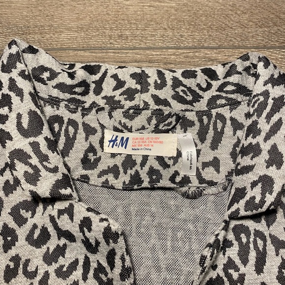 H&M gray leopard blazer - Picture 3 of 3